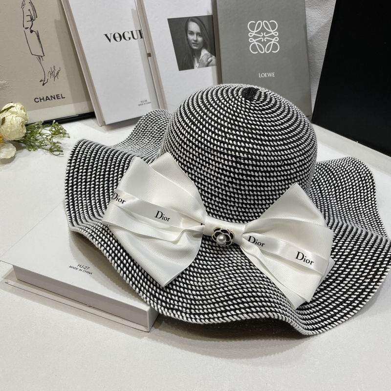 Dior top hat (219)